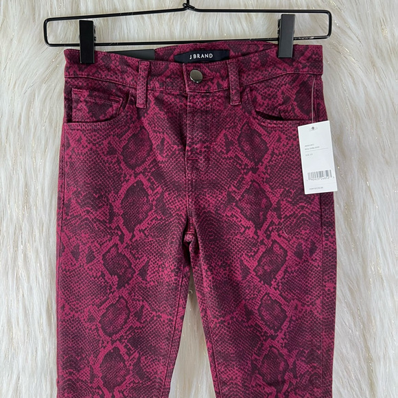 NEW J Brand Womens Mid-Rise Crop Skinny Jeans Snake Boa Oxblood Red Stretch 23 - Picture 2 of 10